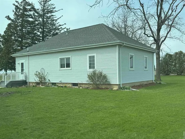 2325 Exeter Ave, Ionia, IA 50645