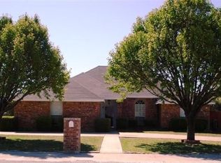 623 Sandstone Ln, Granbury, TX 76048