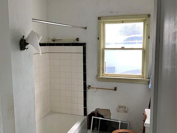 9th image of 116 Braddock Ave