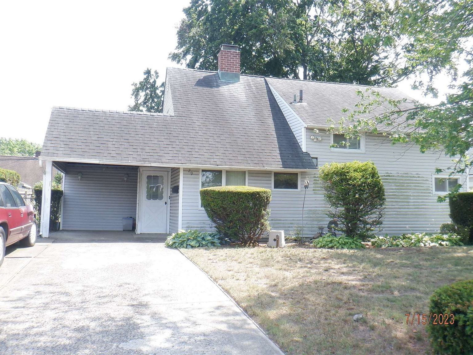 29 Sprucewood Drive, Levittown, NY 11756 Zillow