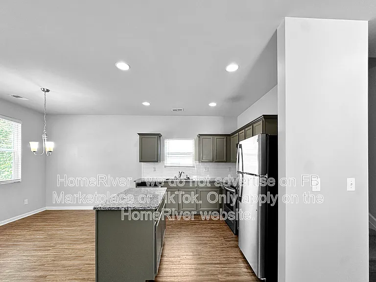 1067 Lear Dr — Photo 9