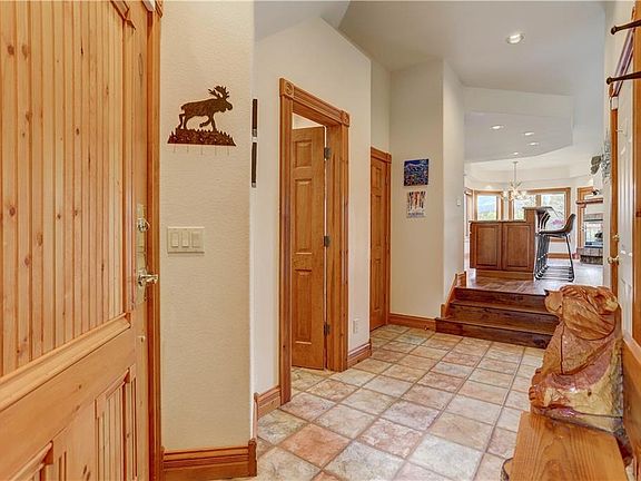 5th image of 110 Woods Dr #110