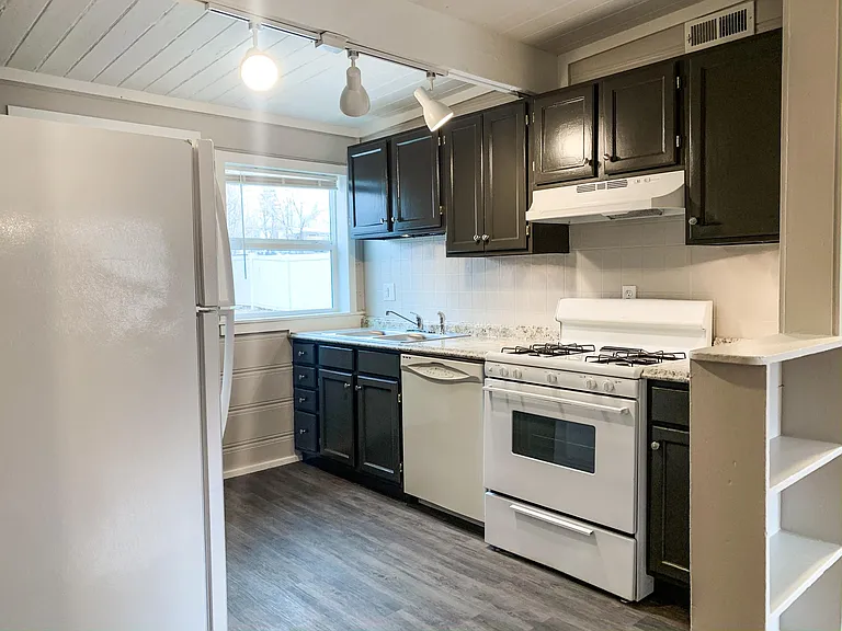 730 E Rio Grande St — Photo 5