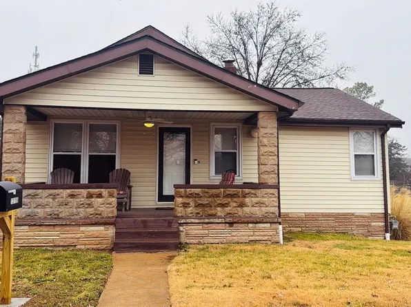 13159 E Ln, Saint Louis, MO 63128