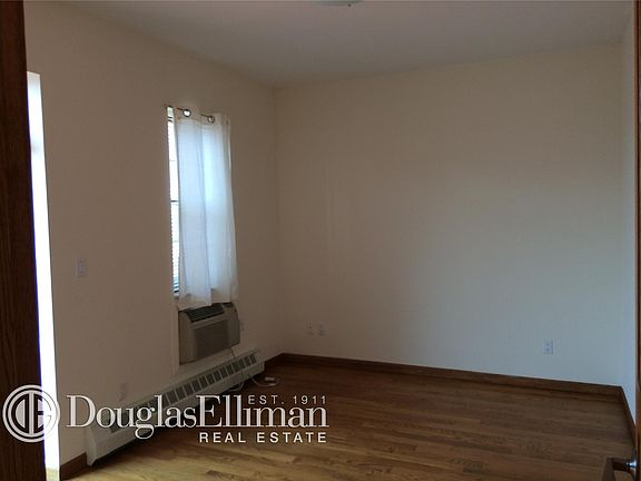 4th image of 1059 50th Ave APT 2F