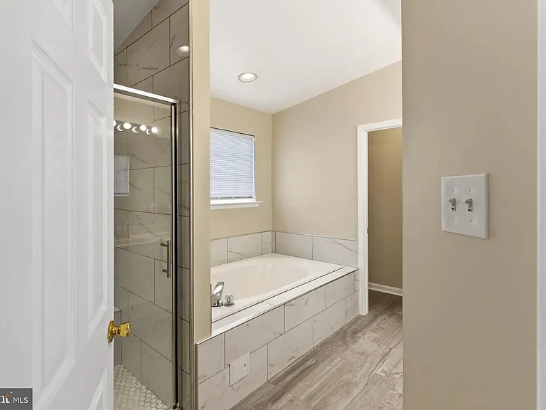 4704 Denview Way — Photo 12