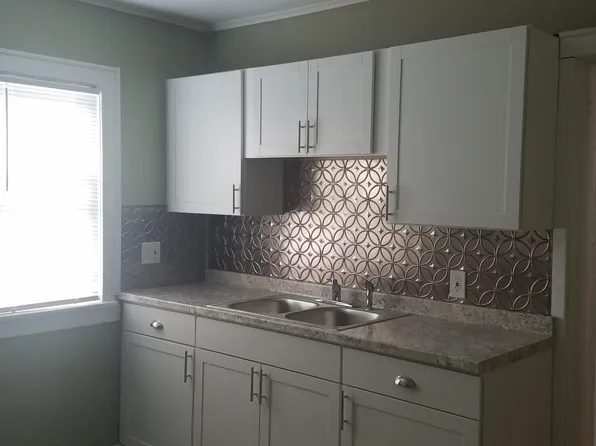 79 Shoreham Pkwy #1, Buffalo, NY 14216