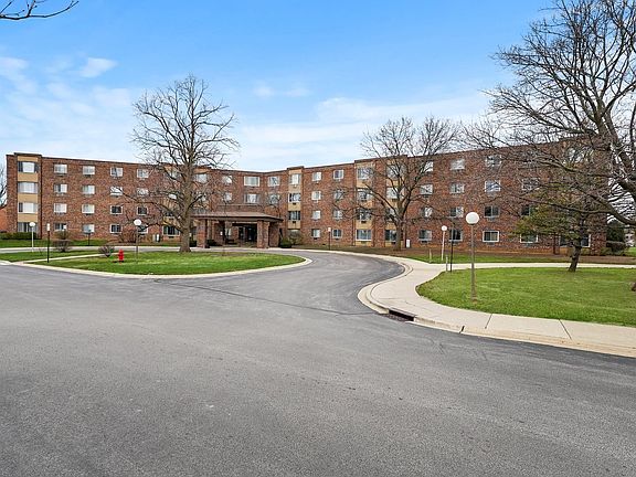 2nd image of 1880 Bonnie Ln APT 119