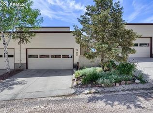 302 Raspberry Ln, Monument, CO 80132