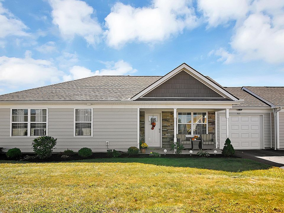 1st image of 901 Cumberland Meadows Cir