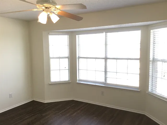 1004 Ashland Ct — Photo 11