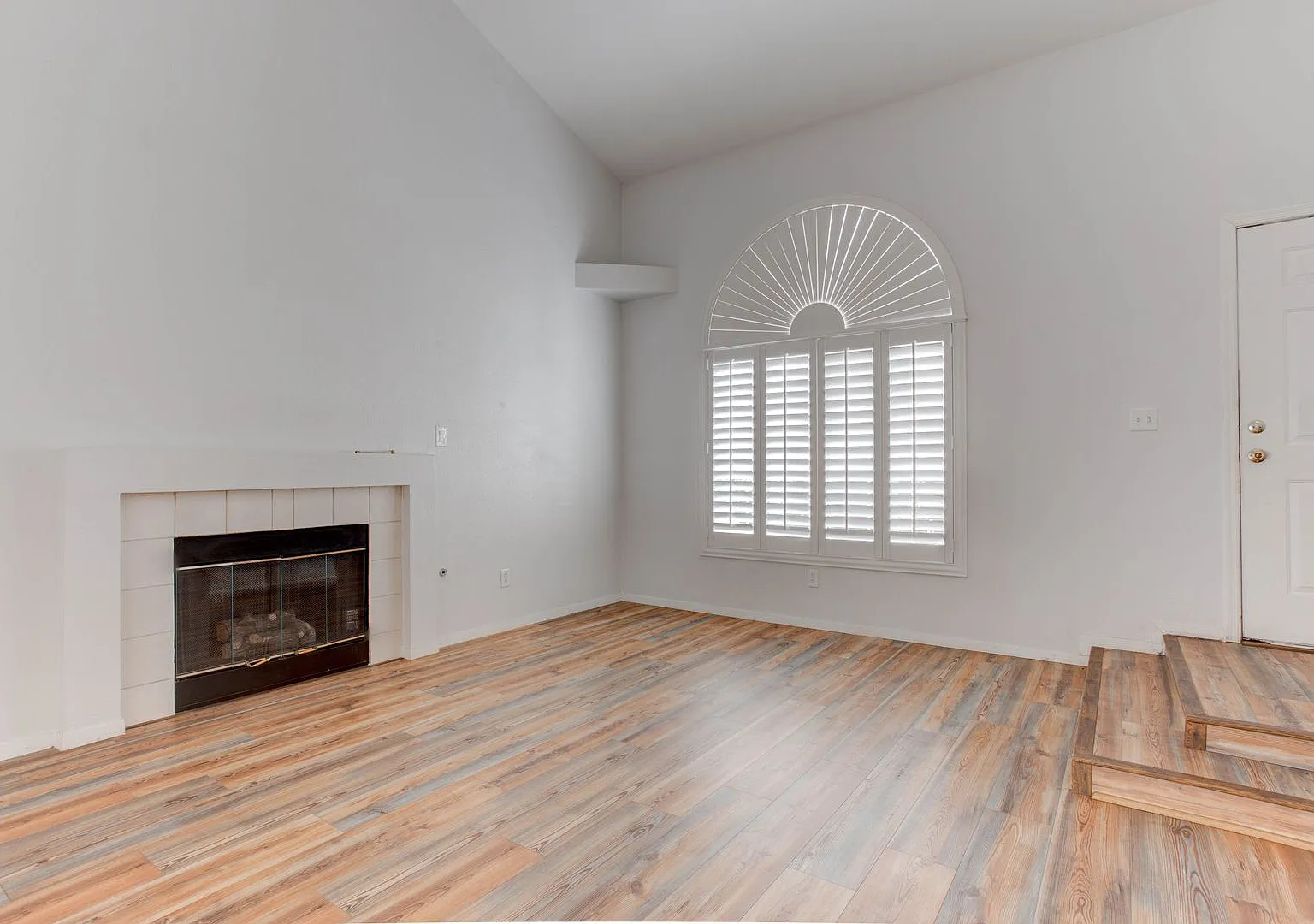 690 Ambling Gait Avenue, Henderson, NV 89015 — Photo 4