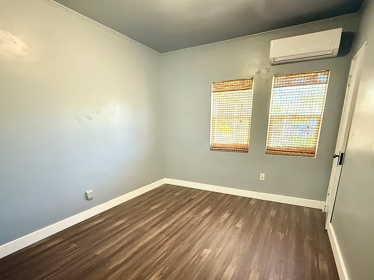 236 Chestnut St — Photo 1