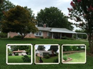 425 Glen Oak Cir, Ridgeway, VA 24148