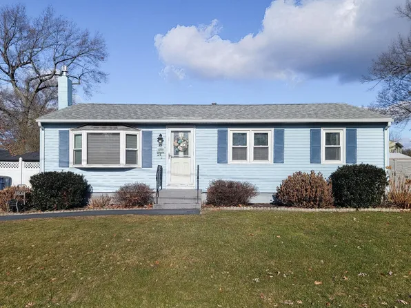 24 Waltham Drive, Nashua, NH 03060
