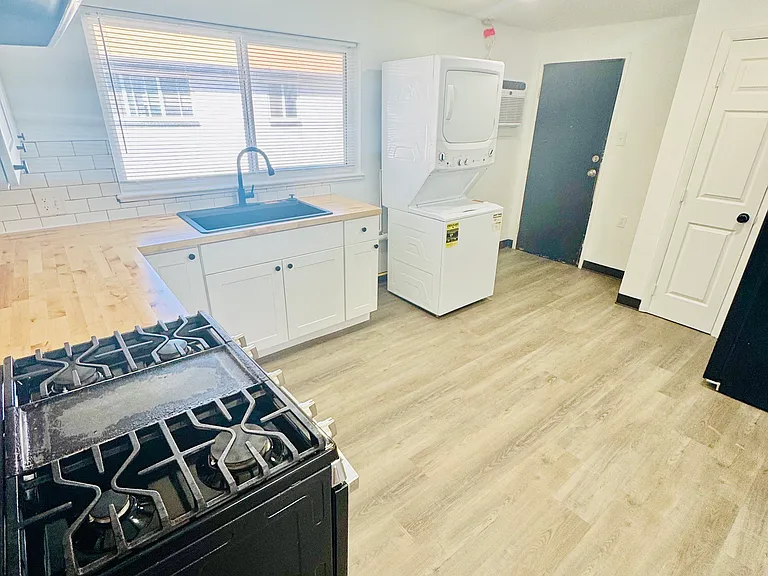 10011 Montview Blvd #C — Photo 3