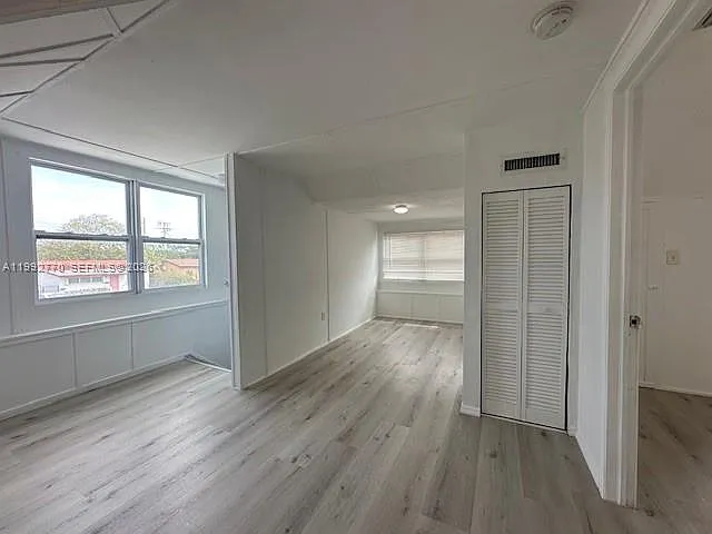 274 E 9th St #4 — Photo 6