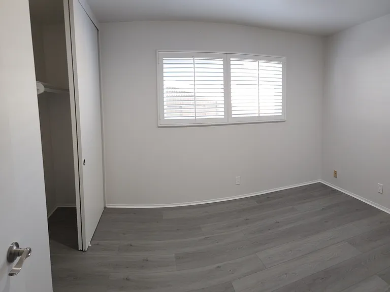 6081 Pamela Ln — Photo 10