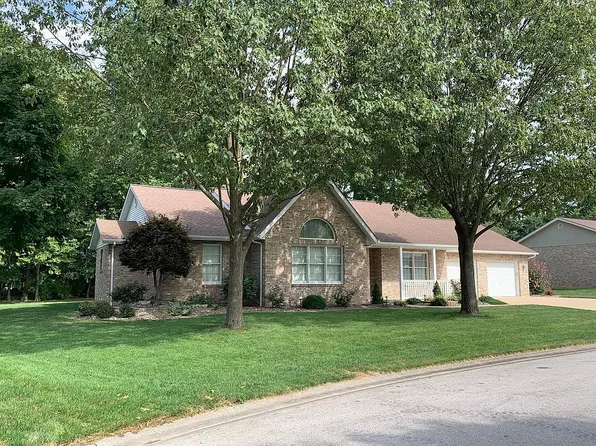 530 N Harrison St, Trenton, IL 62293