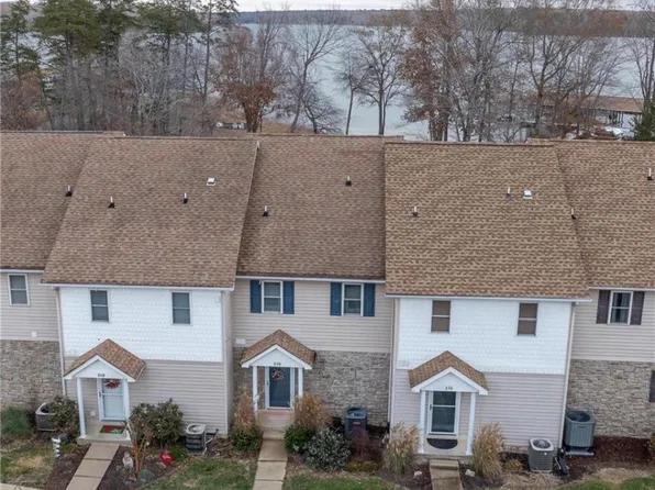 238 Lake Front Dr, Mineral, VA 23117