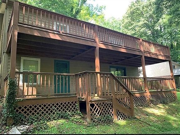 2nd image of 220 Davis Dr