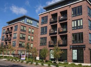 401 8th St SE #301, Minneapolis, MN 55414