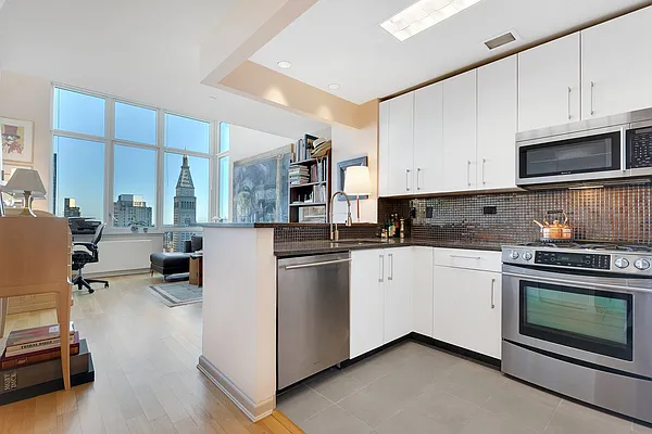 Rented by Cooper & Cooper Real Estate | media 2