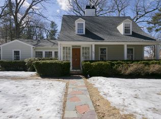 86 Meriam St, Lexington, MA 02420