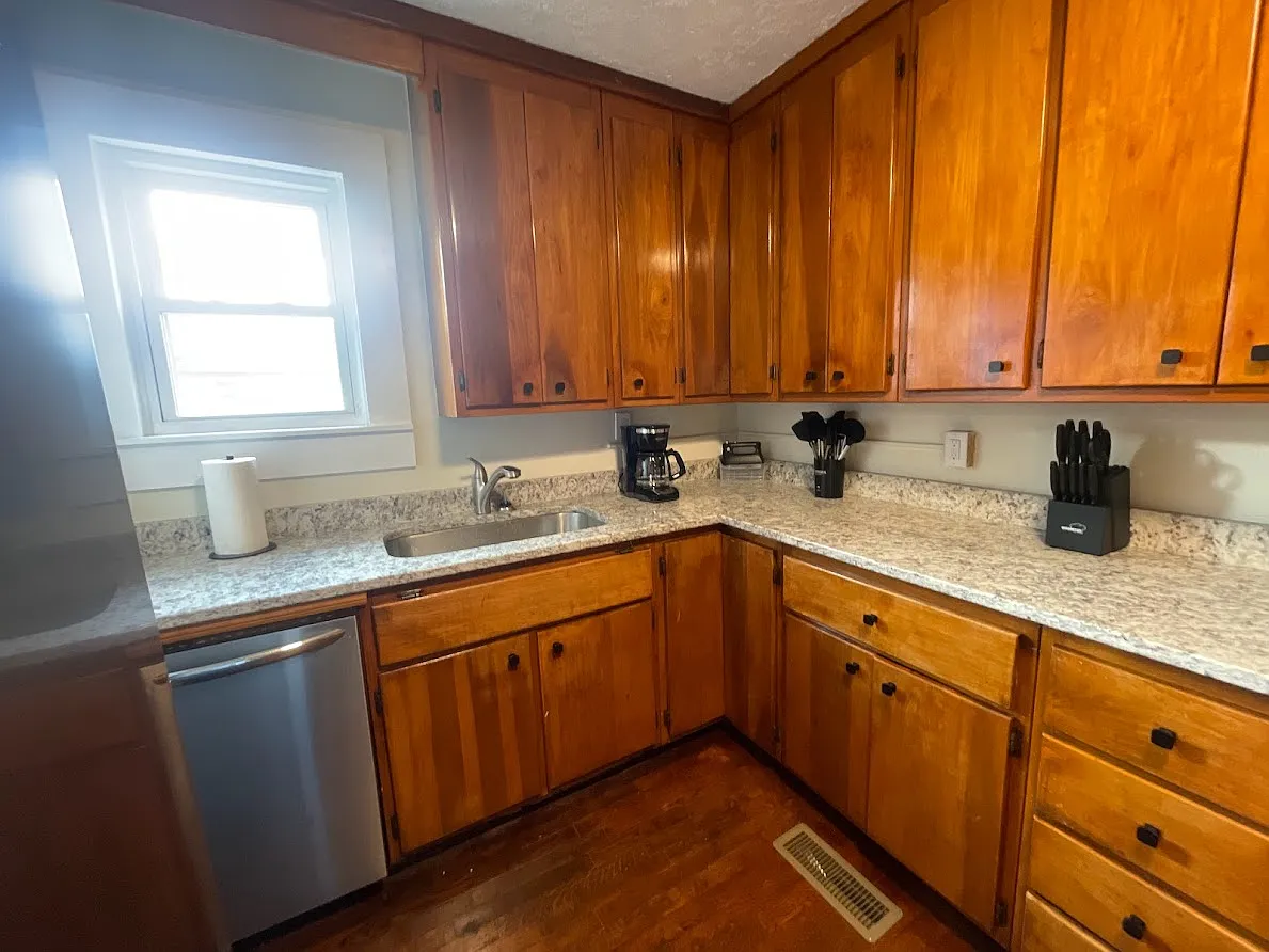 947 Hill Street - 2 — Photo 3