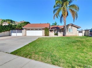 11377 Turningbend Way, Riverside, CA 92505