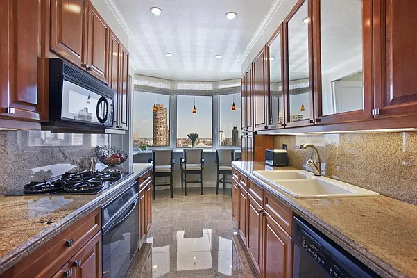 Sold by Olshan Realty | media 41