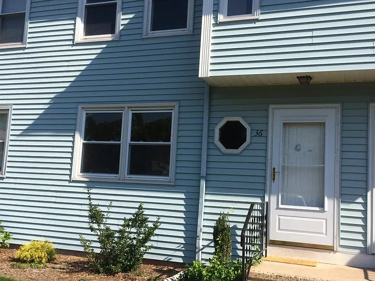 1 Abbott Rd #36 — Photo 2