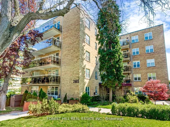 2603 Bathurst St #208, Toronto, ON M6B 2Z6