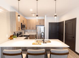 525 End Dr #B-215, Carmel, IN 46032