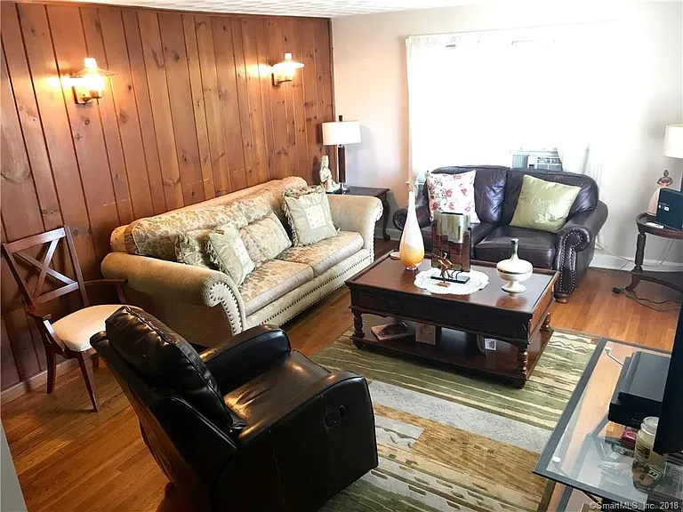 11 Rocky Rest Rd — Photo 4