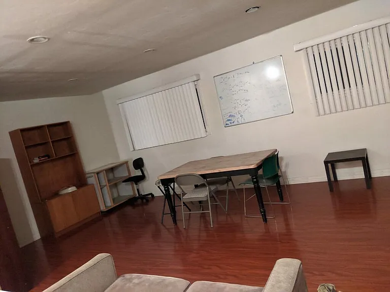 183 W Broadbent Dr — Photo 3
