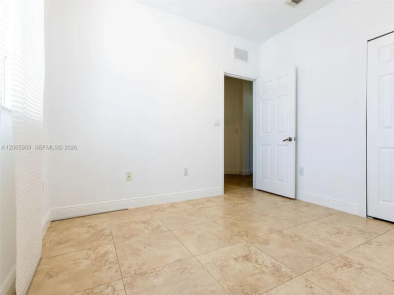 11406 NW 76th Ter #11406 — Photo 29