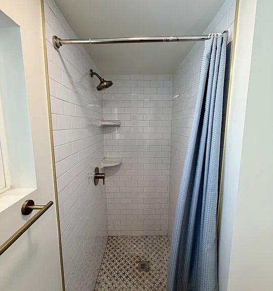 3826 S Harvard Blvd — Photo 8