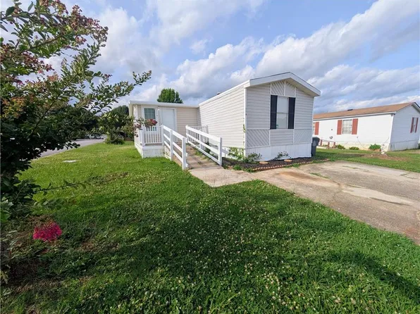 119 Seabreeze Dr, Hampton, GA 30228