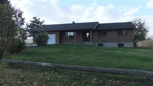 1st image of 899 Jackson Ave