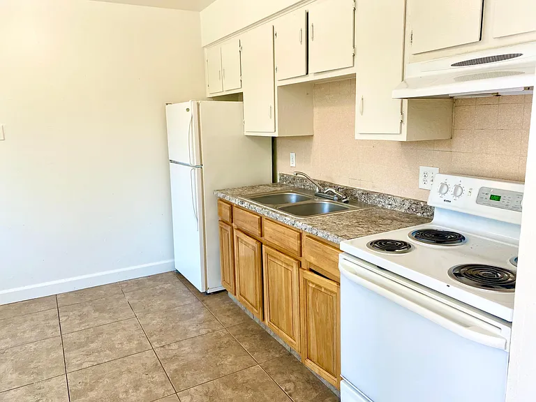707 N Park Ave #D — Photo 4