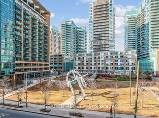 65 Liberty St #424, Toronto, ON M6K 1Y4