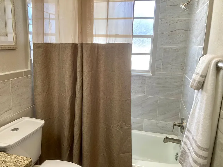 11449 W Bayshore Dr — Photo 33