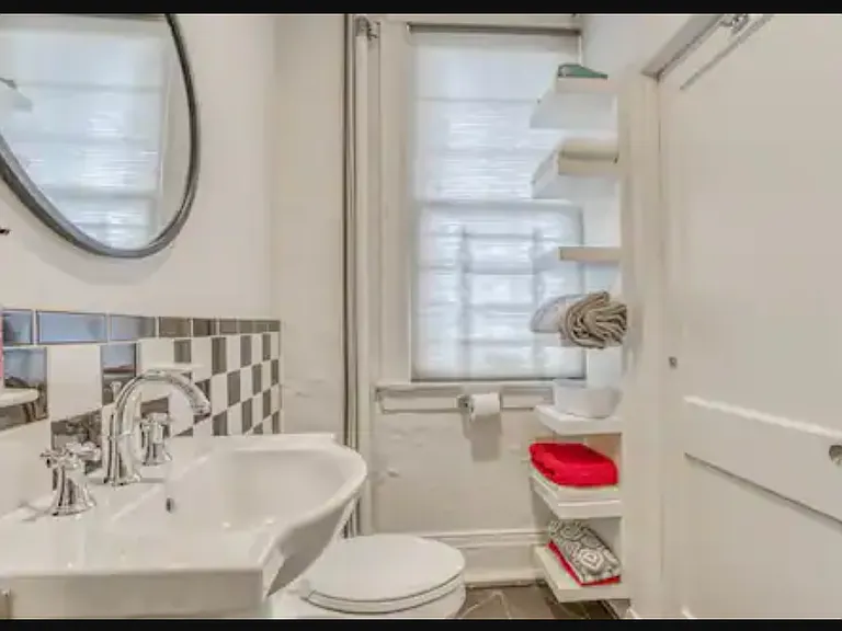311 E 30th St #1 — Photo 14