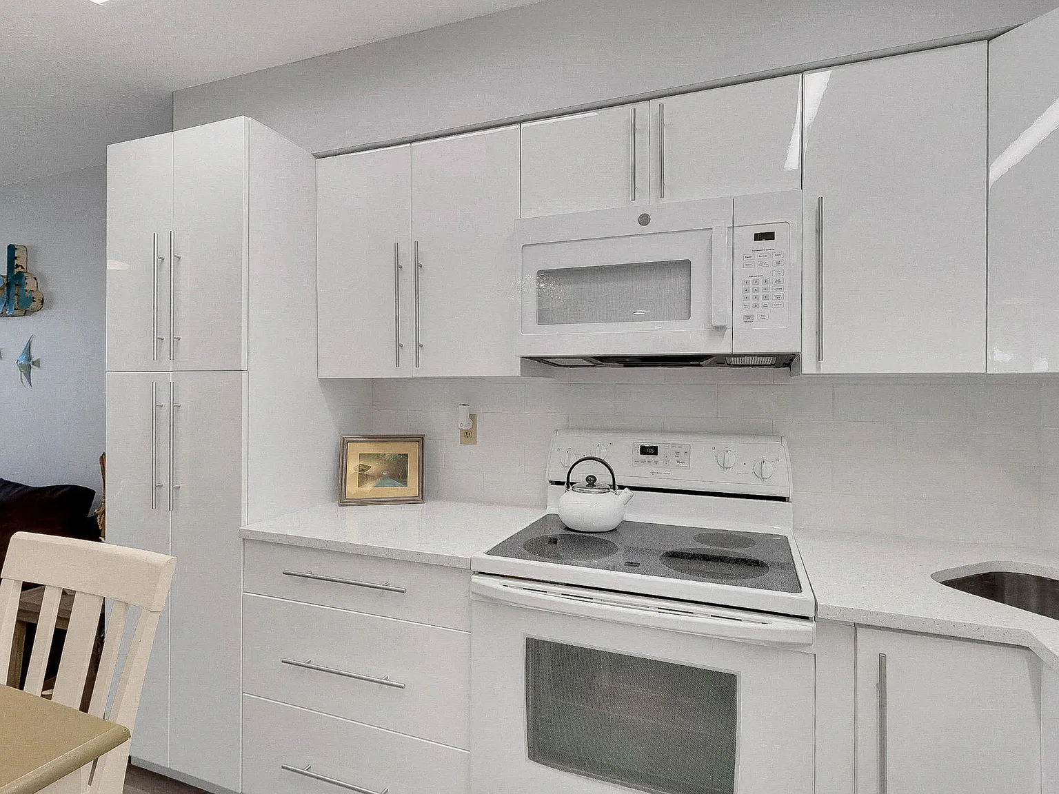 1 bed, 1.0 bath, 678 sqft, $1,799 — Photo 3