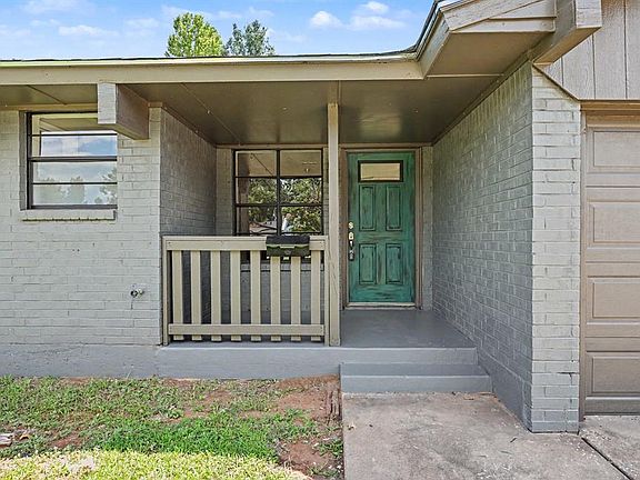 2nd image of 3416 Hillside Dr