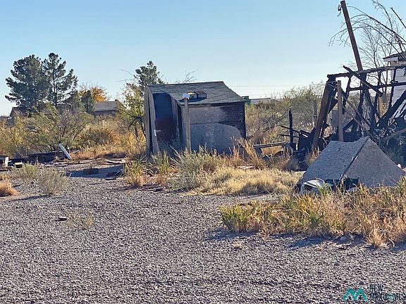 5th image of 26 White Mountain Rd