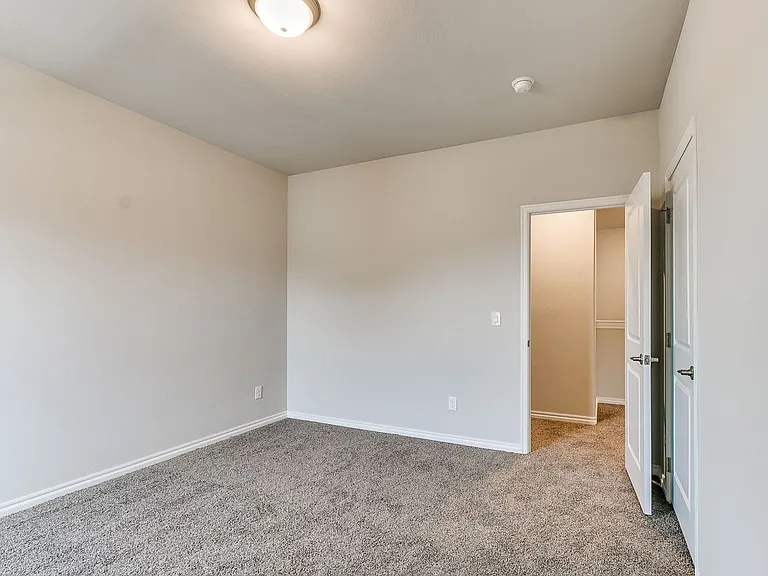9601 Squire Ln — Photo 17