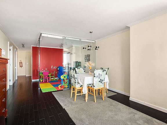 4th image of 330 E 38th St APT 29J