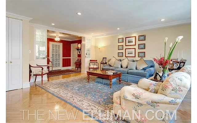 Sold by Douglas Elliman | media 18